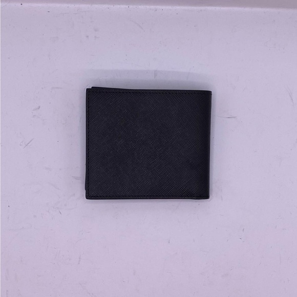 Prada Black horizontal wallet with logo - Picture 7 of 9